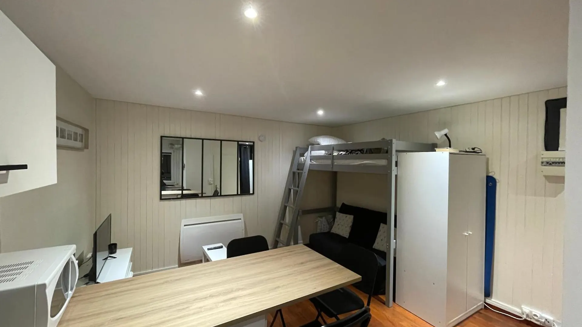 Appartement Charmant Studio En Plein Coeur De Chambéry