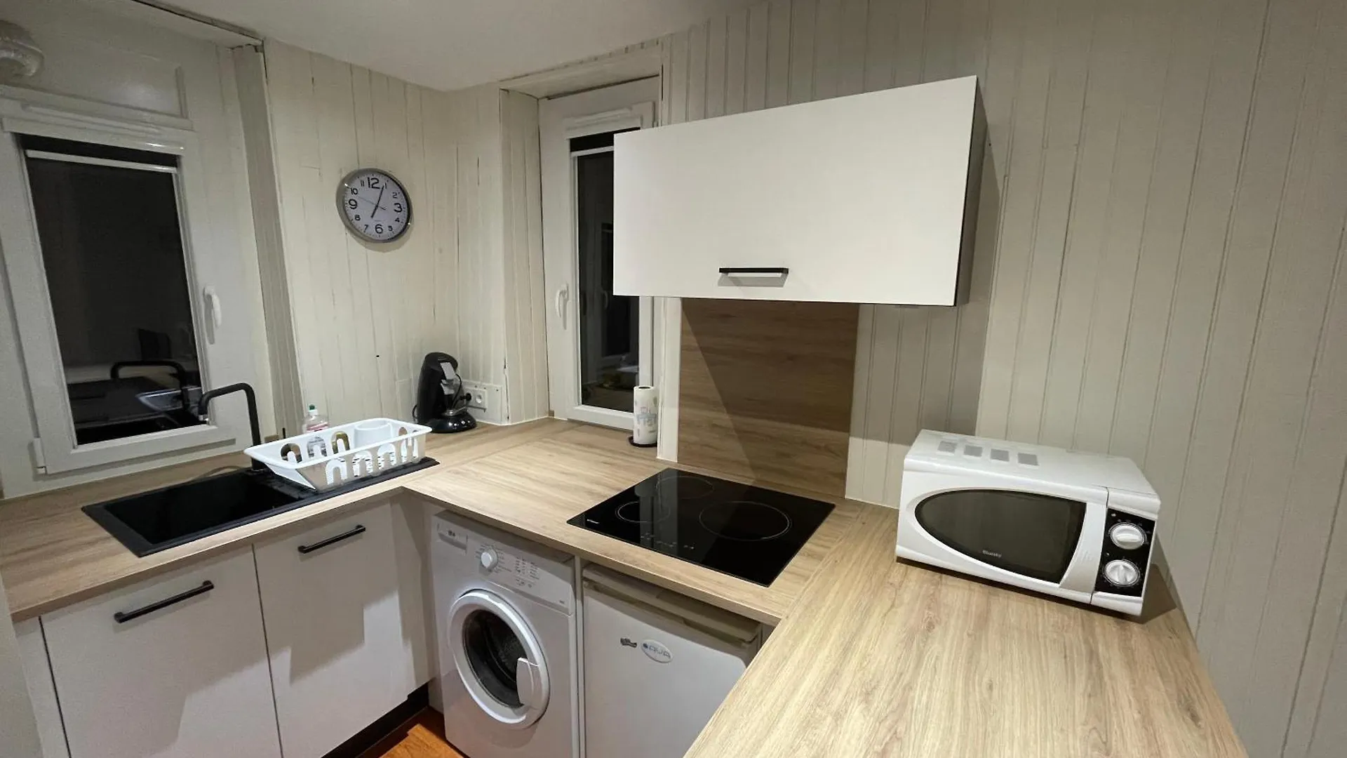 Charmant Studio En Plein Coeur De Chambéry 0*,